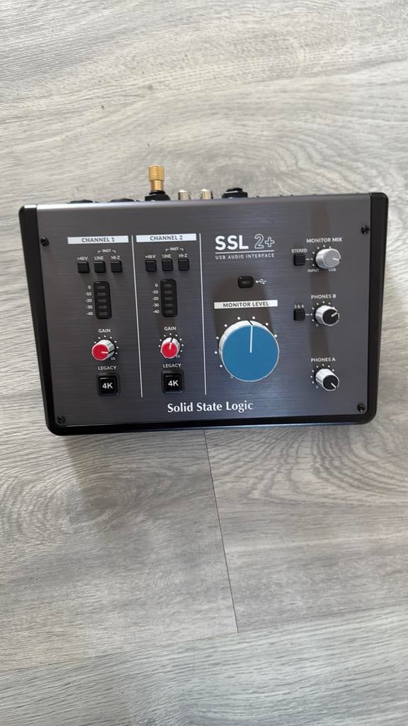 SSL2+ Audio Interface Studio apparatuur (Solid State Logic), Ophalen of Verzenden, Zo goed als nieuw, Minder dan 500 watt