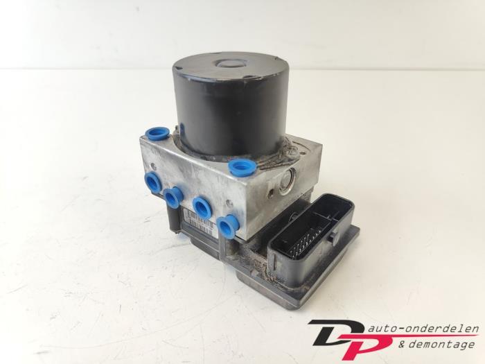 ABS Pomp van een Volkswagen Fox