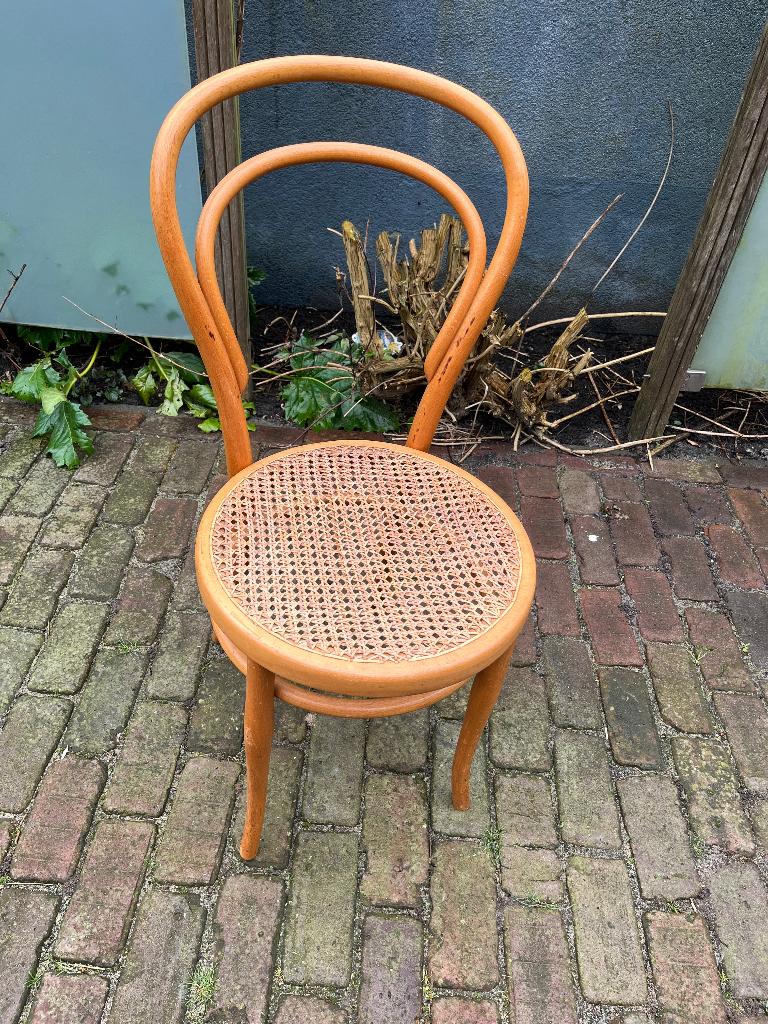 Thonet Hoffmann stoel Bauhaus Pitriet Rotan, Huis en Inrichting, Stoelen, Ophalen, Gebruikt, Bruin, Bauhaus Vintage Café stoel Oostenrijk Wenen