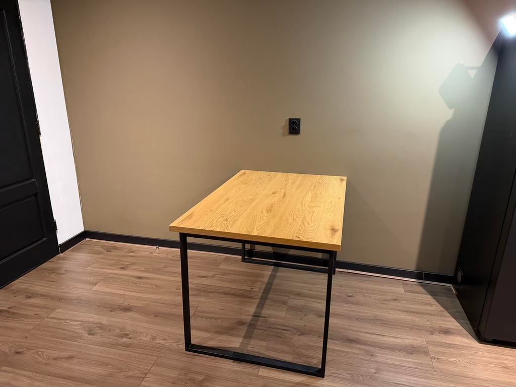 Eettafel 120x80 licht hout met zwarte poten – Scandinavisch, 100 tot 150 cm, Eikenhout, Zo goed als nieuw, Scandinavische