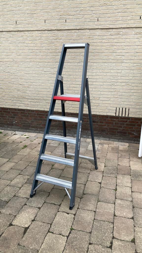 Altrex Falco Feo trap, Ophalen, Zo goed als nieuw, Minder dan 2 meter