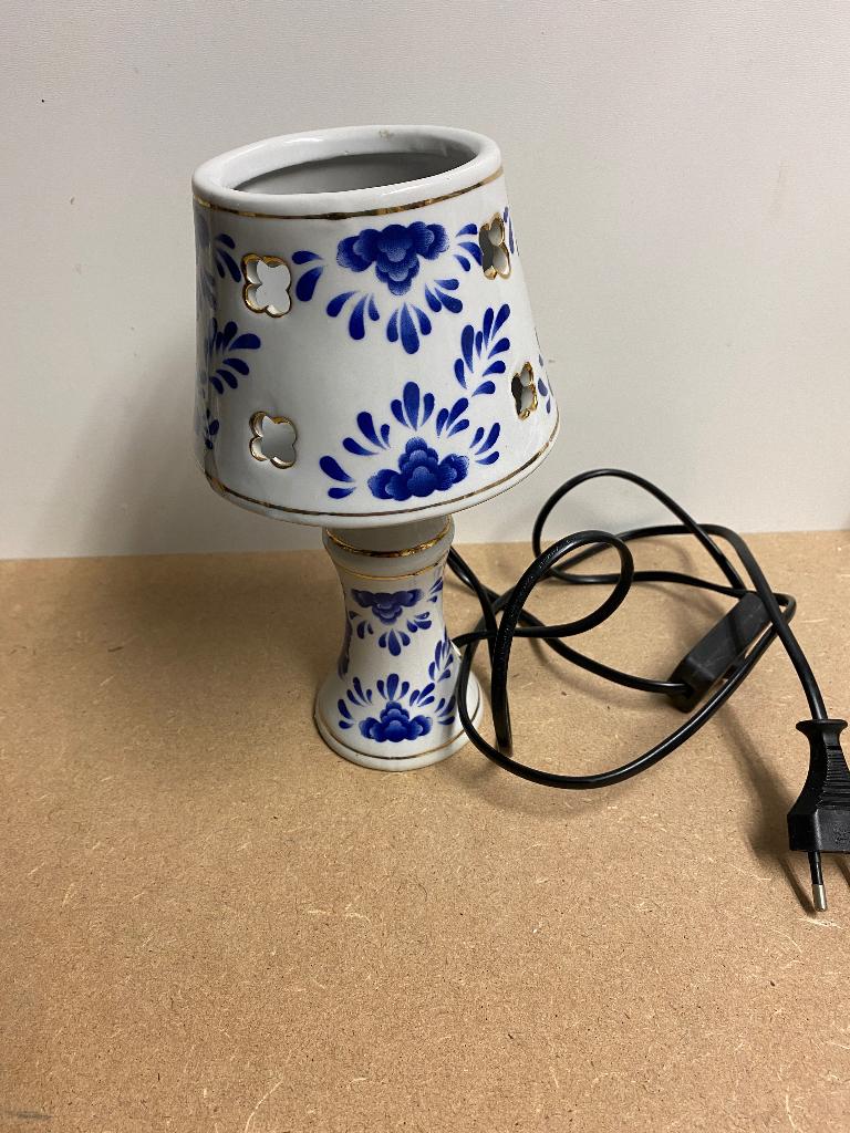 Porseleine tafellamp, Huis en Inrichting, Ophalen of Verzenden, Zo goed als nieuw, Overige materialen, Minder dan 50 cm