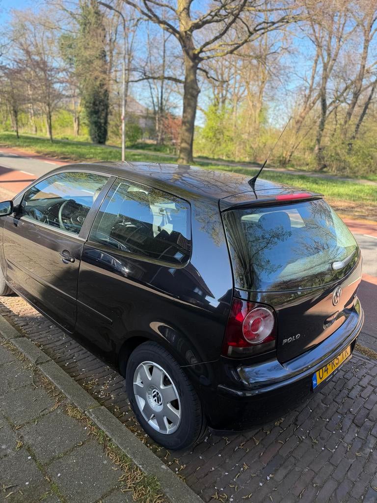 Volkswagen Polo 1.4 55KW 2005 Zwart, Voorwielaandrijving, 15 km/l, 74 pk, Zwart