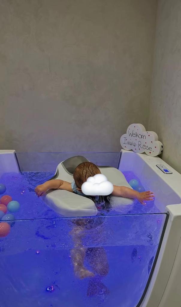 BabySpa Royal 2022, Zo goed als nieuw, Badje, Standaard, Ophalen