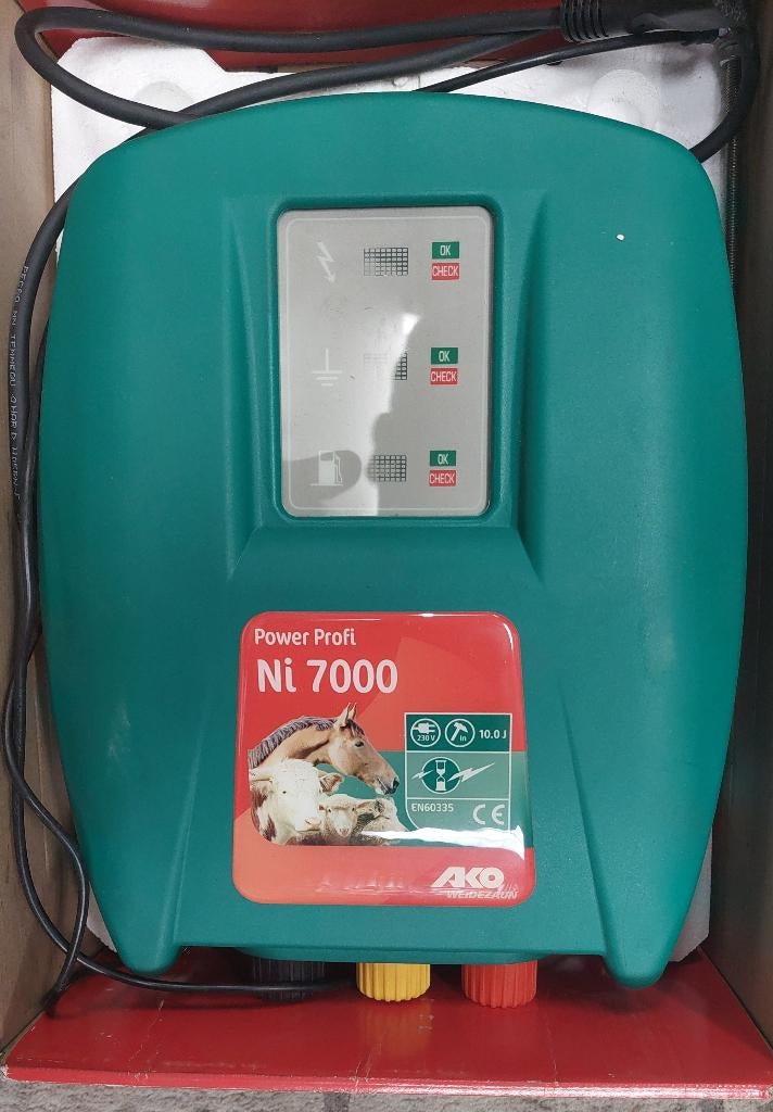 AKO Power Profi schrikdraadapparaat bijna NIEUW!!!, Weidegang, 4 paarden of pony's of meer