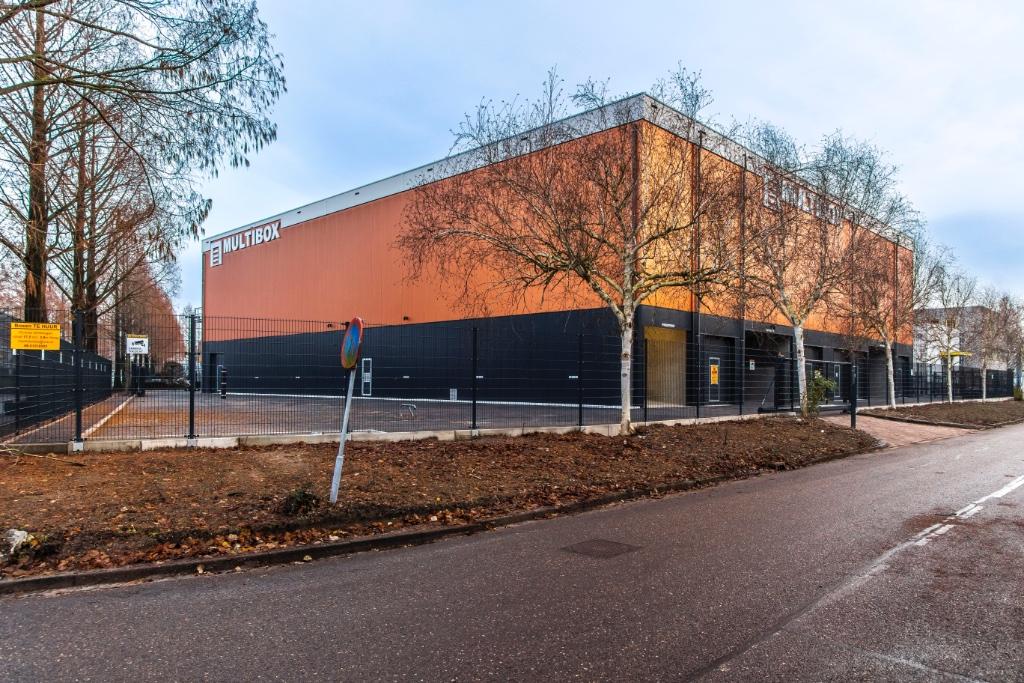 TE HUUR GARAGEBOXEN/BEDRIJFSRUIMTES GORINCHEM, Auto diversen, Autostallingen en Garages