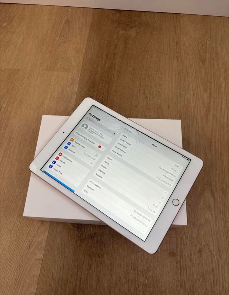 iPad 9.7 uit 2018 roze 32gb scherm gebarsten, Computers en Software, Apple iPads, 10 inch, Gebruikt, 32 GB, Apple iPad