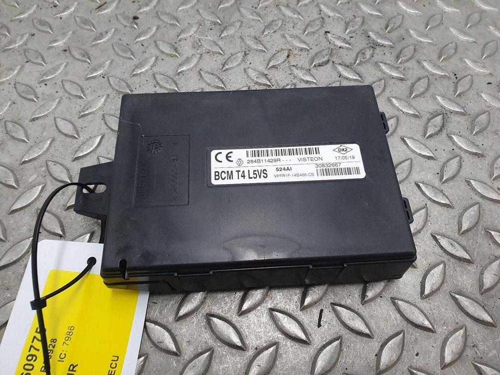 SMART FORFOUR COMPUTER ECU 284B11492R 2019, Auto-onderdelen, Ophalen of Verzenden, Gebruikt, Stiba lid
