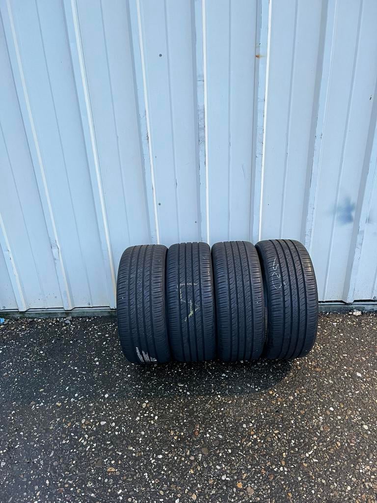 Goodyear EfficientGrip Performance SUV 245/40 R20 99V XL VOL, Ophalen, X, Band(en), Personenwagen