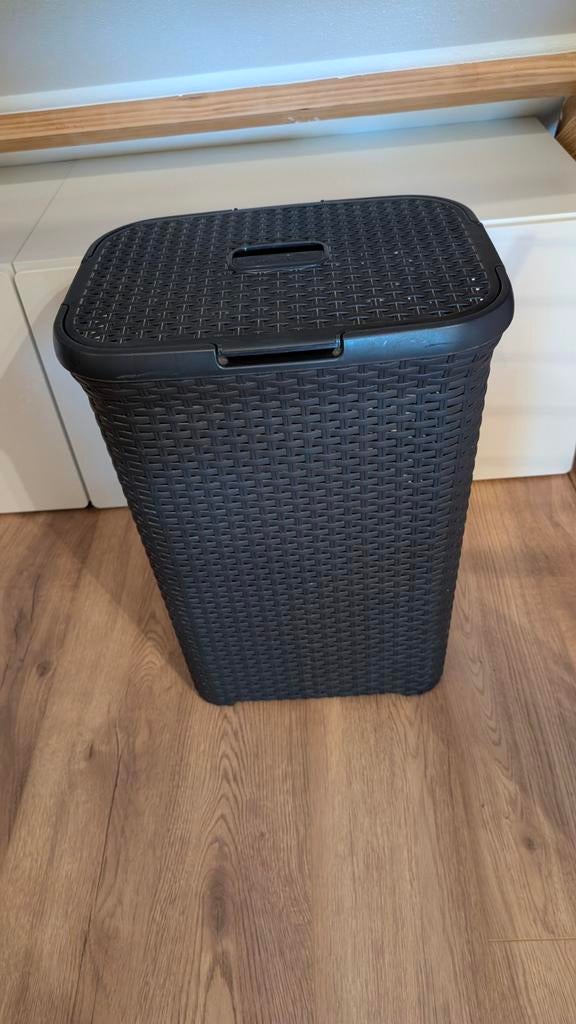 Curver Wasbox/ Wasmand - Praktisch en Stijlvol, Kunststof, Gebruikt, 50 tot 75 cm, 40 liter of meer