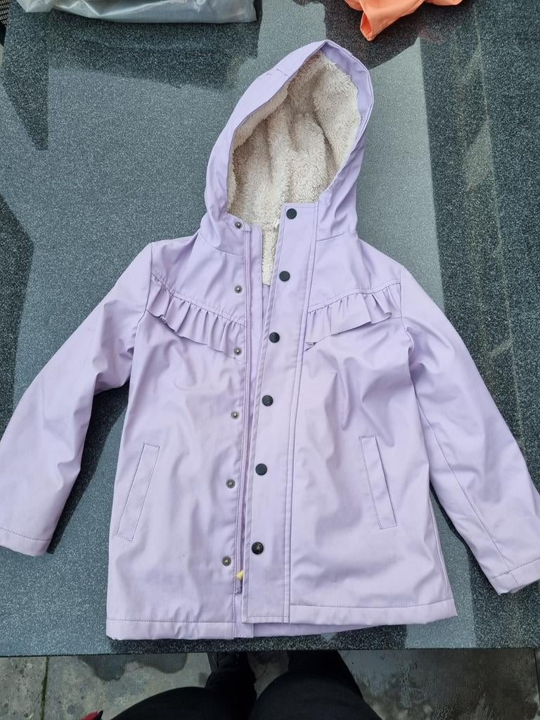 Regenjas van de Hema, Ophalen