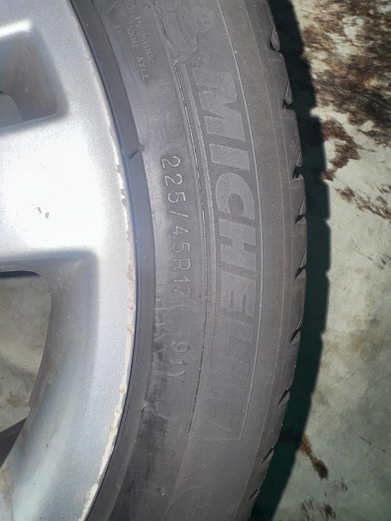 Mercedes C-klasse Kompressor zomer banden, Auto-onderdelen, Banden en Velgen, Ophalen of Verzenden, 225 mm, Zomerbanden, Band(en)