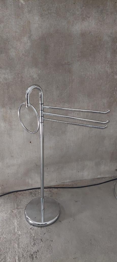 2 x Handdoekstandaard merk inda handdoekhouders handdoekring, Ophalen, Zo goed als nieuw, Handdoekenrek