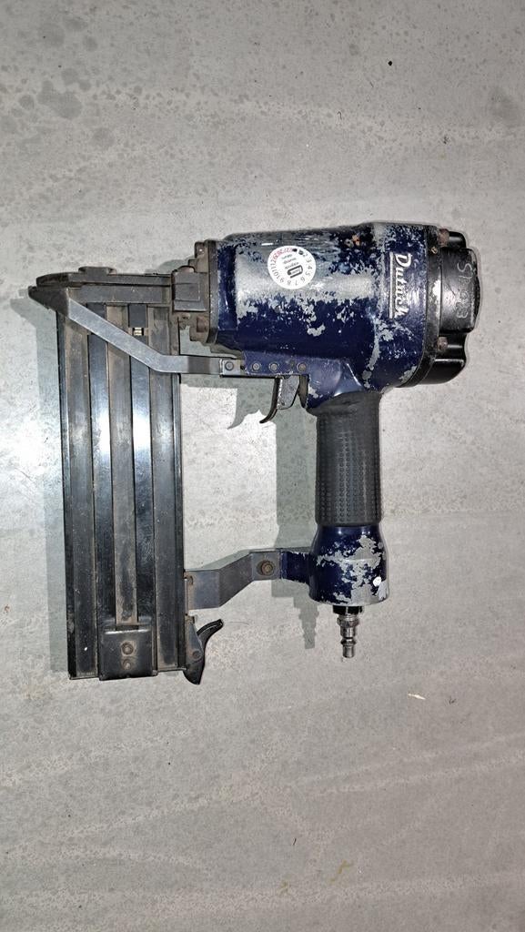 Dutack T-nagel tacker, Ophalen