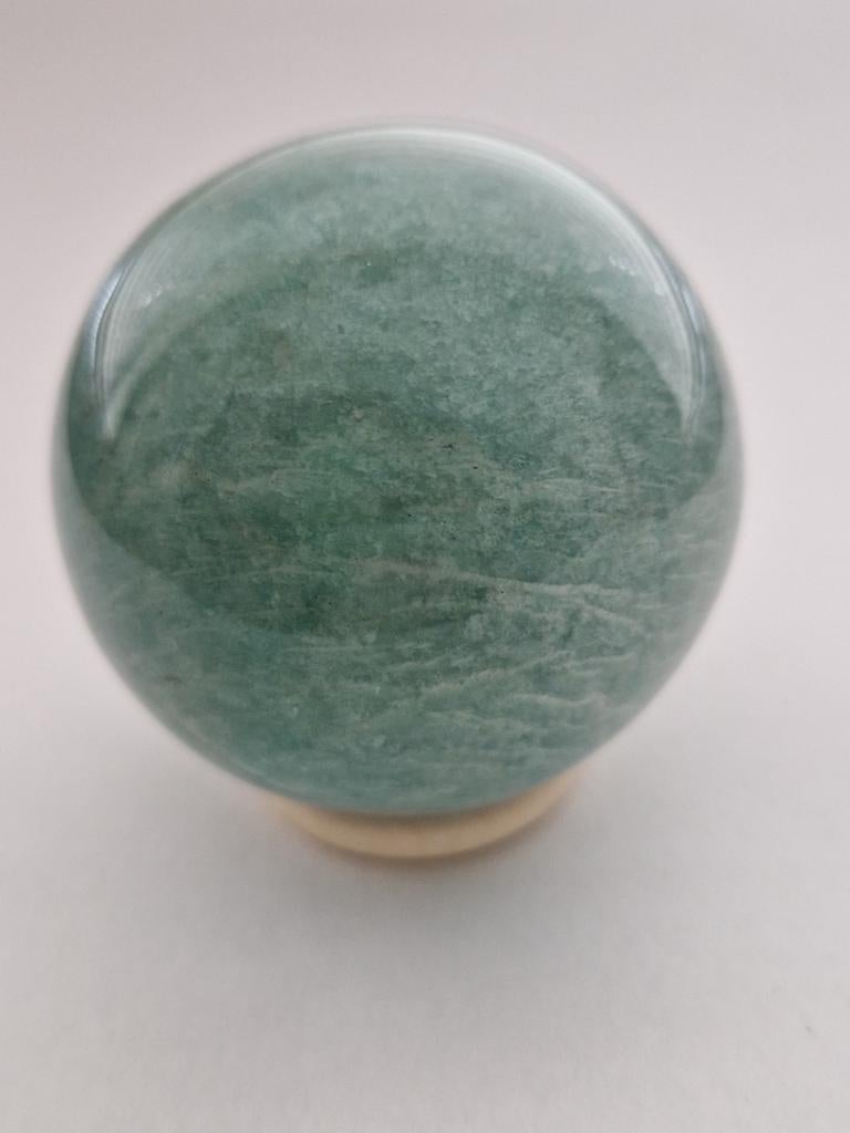 Edelsteleen bol Amazoniet uit Brazilië  272gr 6cm, Ophalen of Verzenden, Mineraal