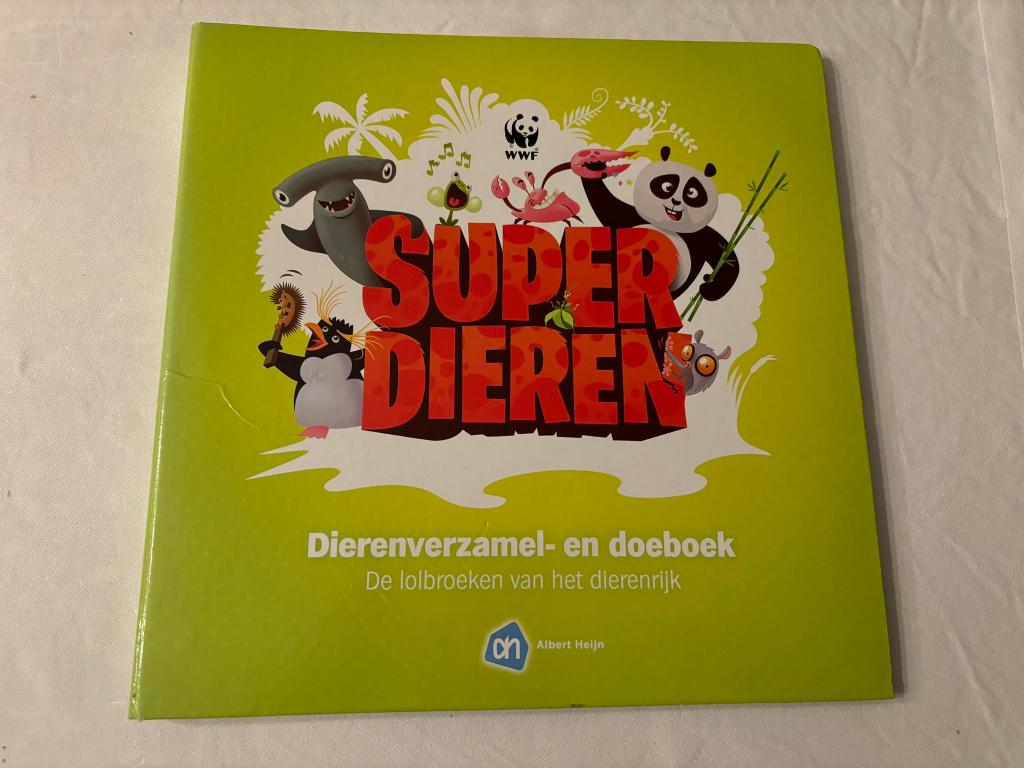 Albert heijn superdieren boek groen helemaal compleet!, Ophalen of Verzenden, Zo goed als nieuw, Albert Heijn, Fictie algemeen