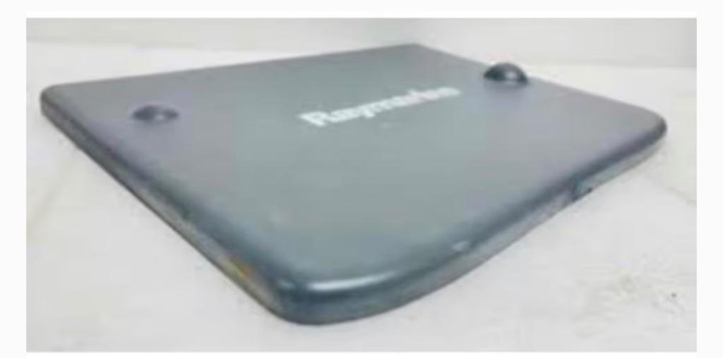 Raymarine Zonneklep RC435, C70, C80, C120, E80 E120 E140 enz, Ophalen, Zo goed als nieuw