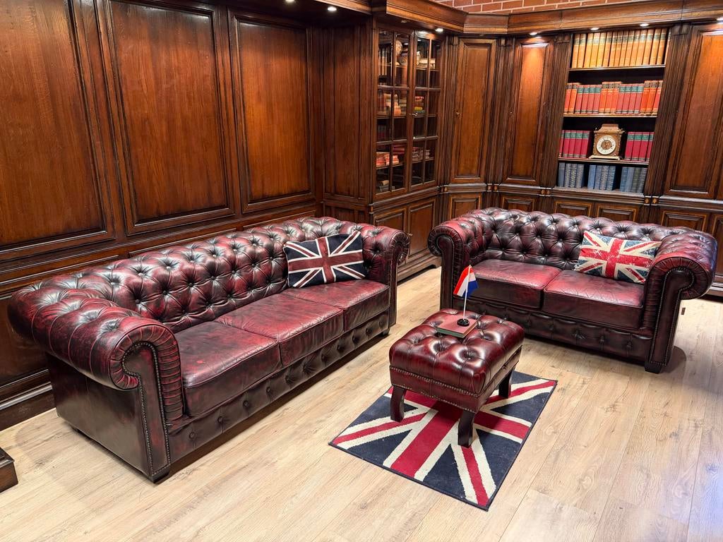Chesterfield Birmingham Oxblood Leren 3- en 2-zits Banken, Ophalen, Gebruikt, Info@chesterfieldjinkie.nl, Rechte bank