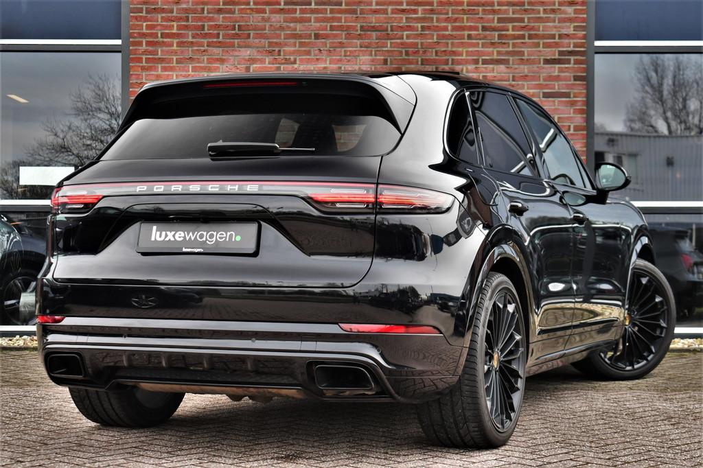 Porsche Cayenne 3.0 Pano Chrono+Sport Trekh Luchtv 21inch BO, Gebruikt, 2995 cc, 138 €/maand, 1960 kg