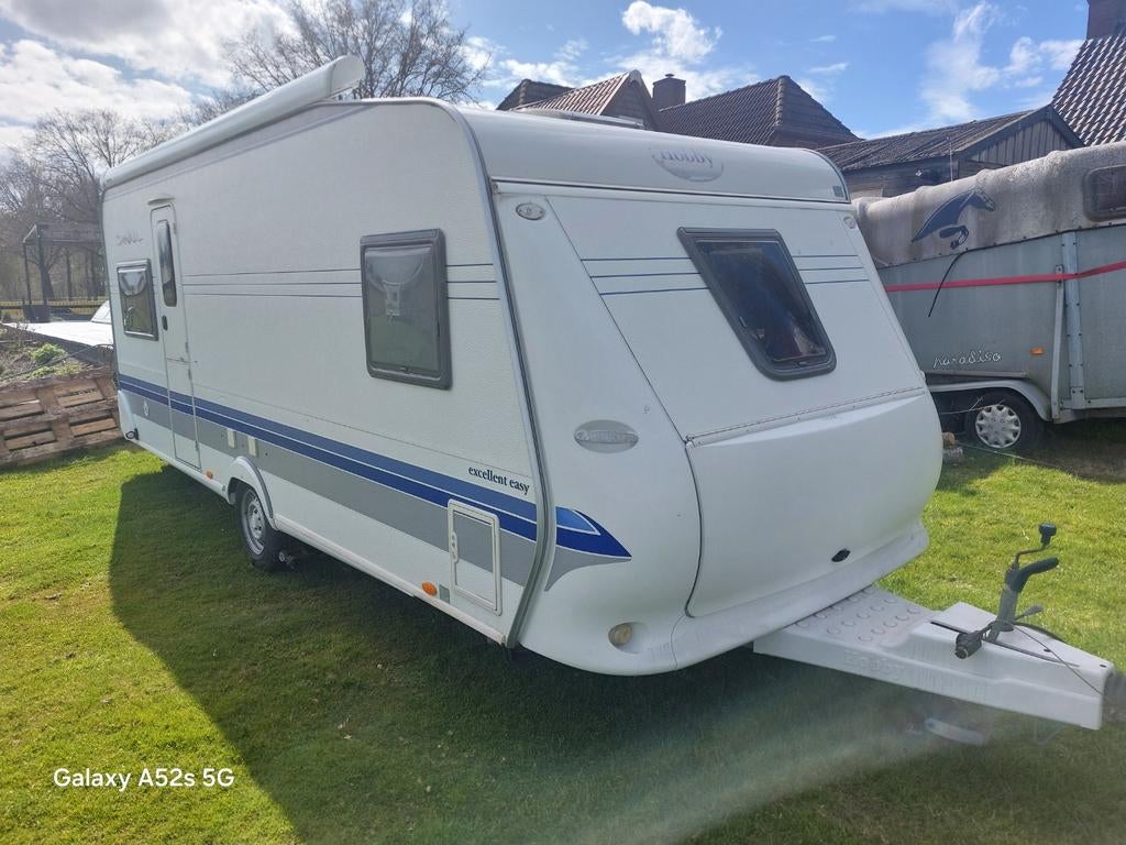 Hobby 540 uit 2006 met mover en luifel, Caravans en Kamperen, Rondzit, Hobby, Frans bed, Bedrijf