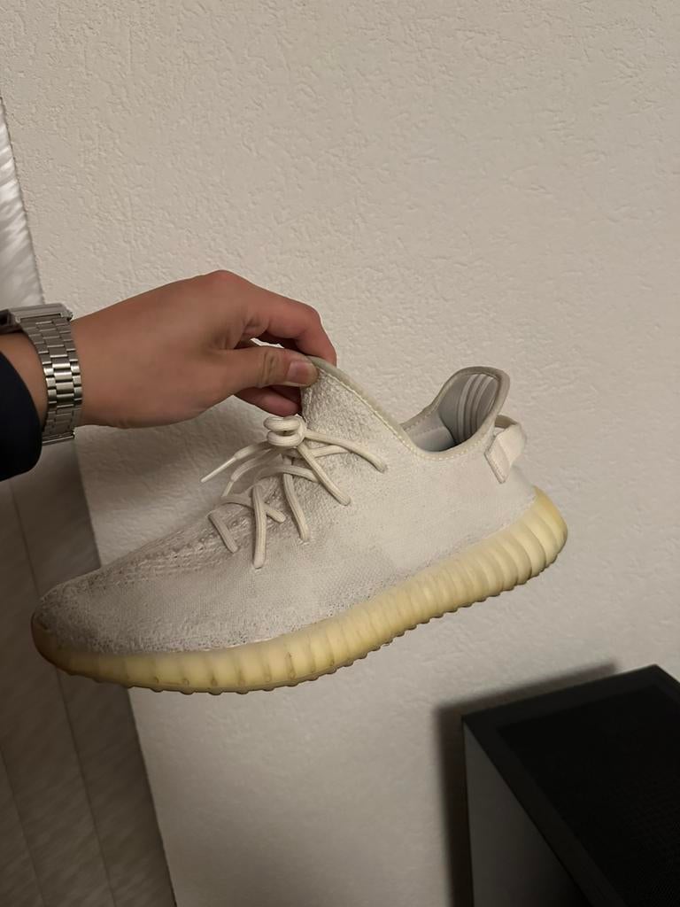 Yeezy 350 Cream, Wit, Ophalen of Verzenden, Sneakers of Gympen, Gedragen