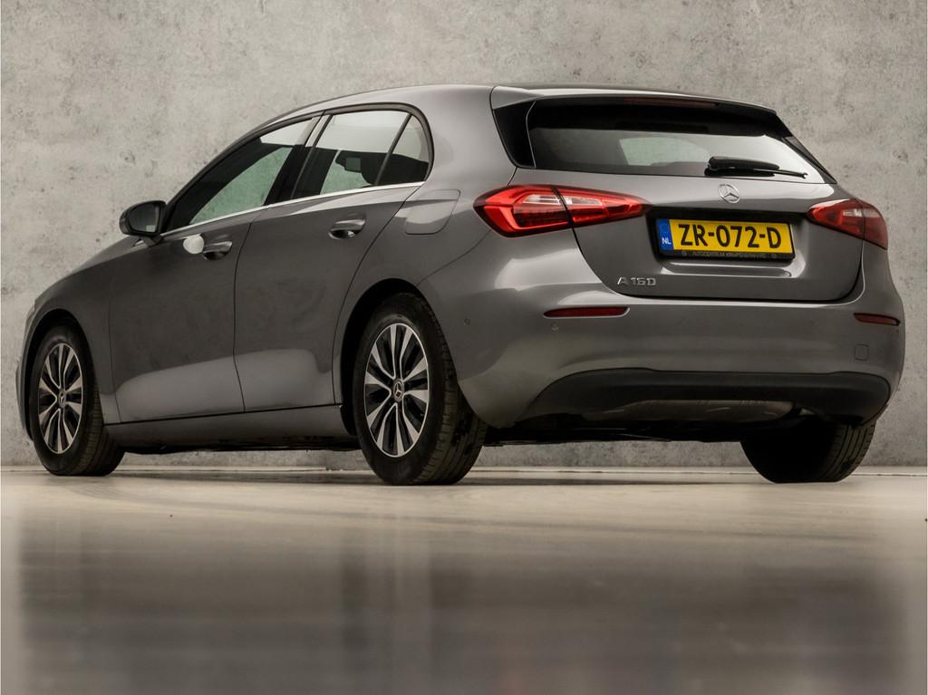 Mercedes-Benz A-Klasse 160 Sport (APPLE CARPLAY, GROOT NAVI,, Voorwielaandrijving, 12 maanden, Gebruikt, 4 cilinders