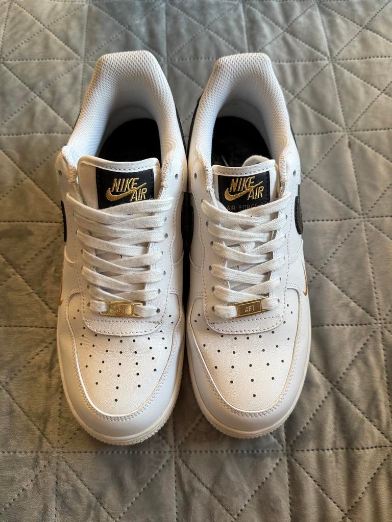 Nike Dunk Low Retro SE, Kleding | Dames, Schoenen, Ophalen of Verzenden, Gedragen, Wit, Sneakers of Gympen