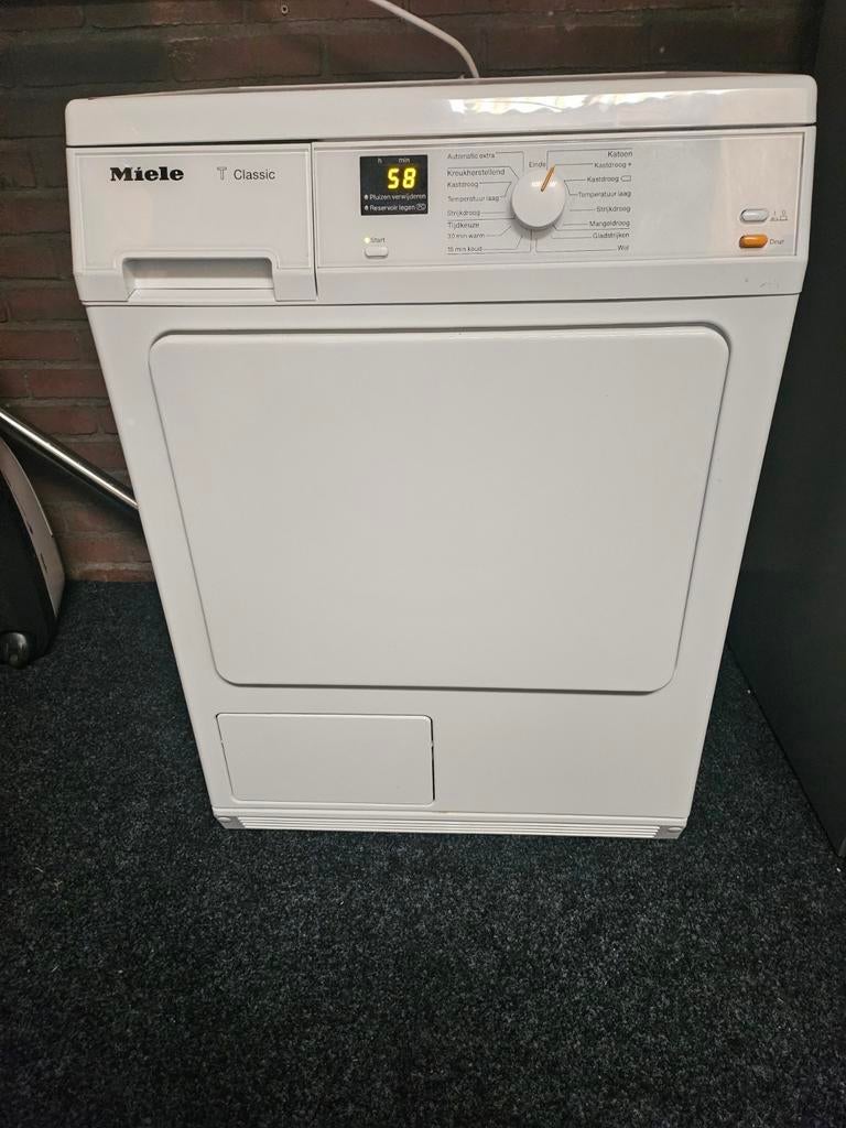 Miele jonge condensdroger met vele programma s  inwst..., Ophalen, 6 tot 8 kg, Gebruikt, Voorlader