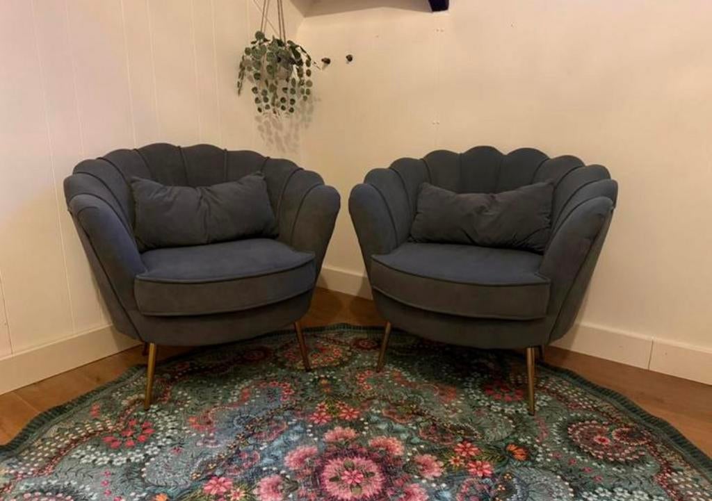 Twee grijze schelpen fauteuils, Ophalen, Zo goed als nieuw, 75 tot 100 cm, 50 tot 75 cm