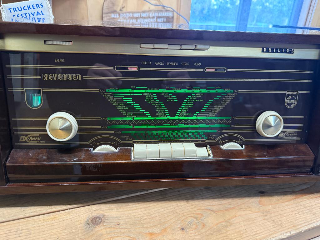 Philips Reverbeo Buizenradio Radiomeubel Antiek Nieuwstaat, Ophalen