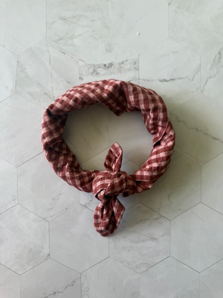 Kindersjaal rood roze ruit, Kinderen en Baby's, Kinderkleding | Mutsen, Sjaals en Handschoenen, Meisje, Nieuw, Ophalen of Verzenden