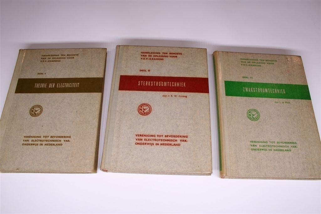 V.E.V. Elektrotechniek [3-delige set] — Theorie, Stroom, Boeken, Techniek, Ophalen of Verzenden, Gelezen, Bouwkunde