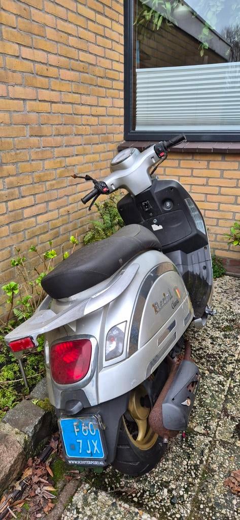 Berini Classic Scooter - Zilverkleurig, Fietsen en Brommers, Scooters | Overige merken, Ophalen, Gebruikt, Maximaal 45 km/u, Berini