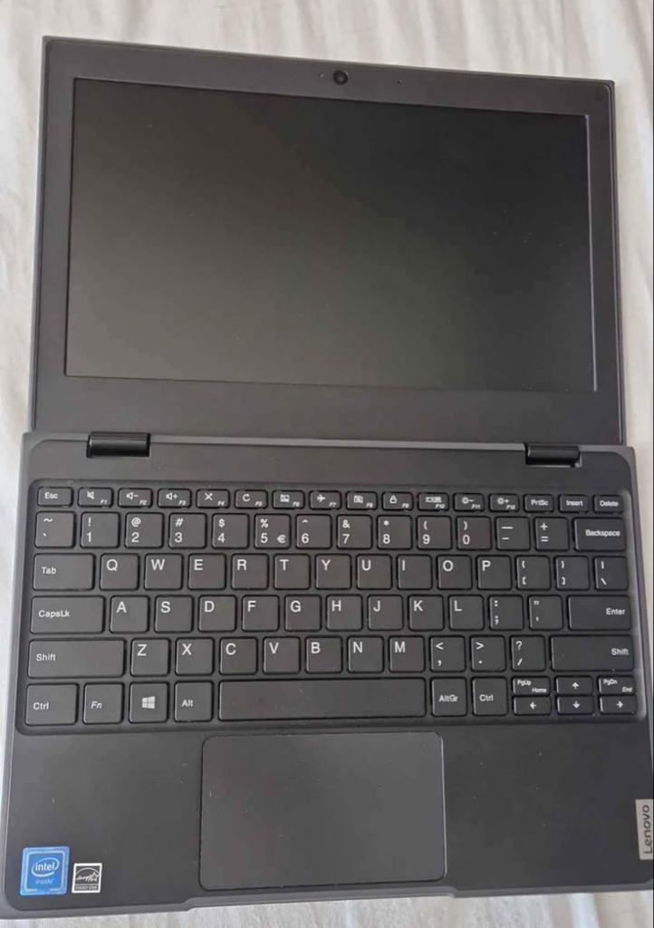 Lenovo 100e (2e gen) laptop, Computers en Software, Windows Laptops, Zo goed als nieuw, 11 inch, SSD, Minder dan 2 Ghz, 4 GB, Qwerty