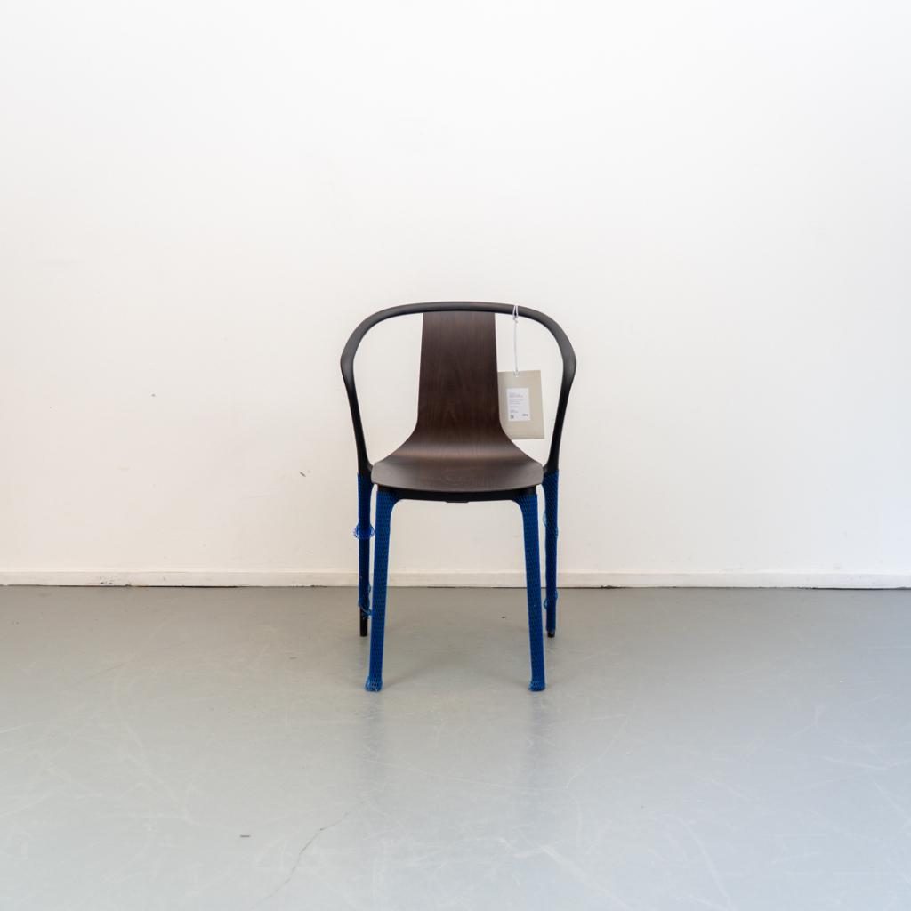 1x Vitra Belleville Armchair Donker Eiken Nieuw, Niet ingevuld, Drie, Zwart, Niet ingevuld