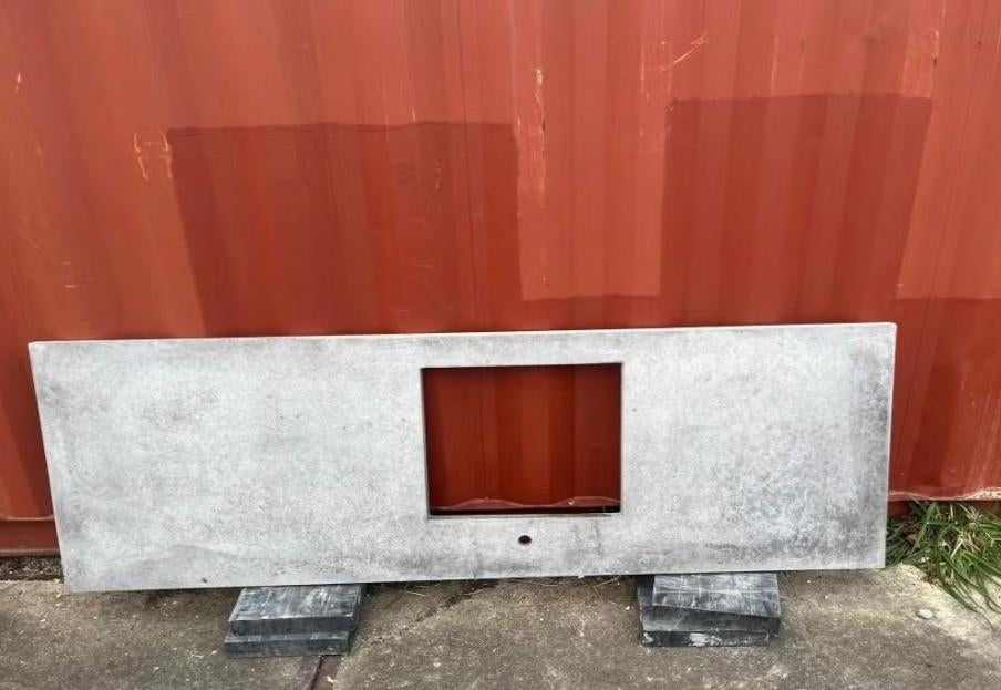 Betonnen keukenblad – nieuwprijs €1600, nu €180, Ophalen, Overige kleuren, Zo goed als nieuw, 200 cm of meer