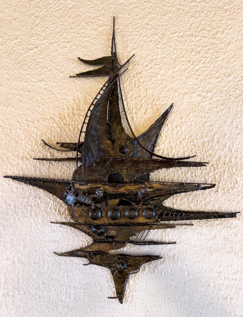 Wandsculptuur schip brutalistische stijl door A. Di Giovanni, Ophalen