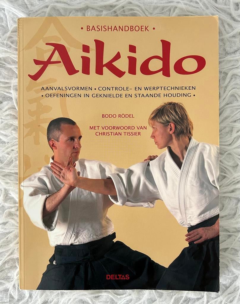 Basishandboek Aikido, Ophalen of Verzenden, Zo goed als nieuw, Vechtsport