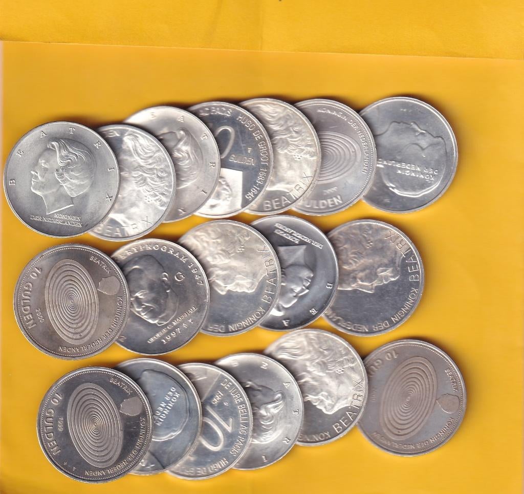 18 Zilveren Koningin Beatrix Tientjes Divers, Koningin Beatrix, Zilver, 10 gulden, Verzenden