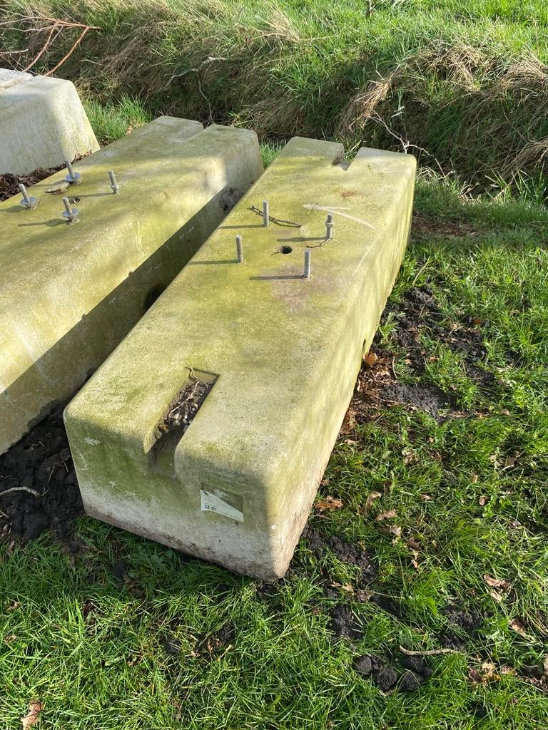 Betonnen poer, Ophalen of Verzenden, Zo goed als nieuw, Minder dan 180 cm, Palen