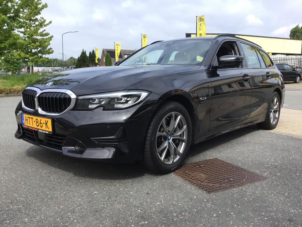 BMW 3-serie Touring 330e Business Edition Plus I 293PK I Cam, Automaat, 1998 cc, Achterwielaandrijving, Euro 6