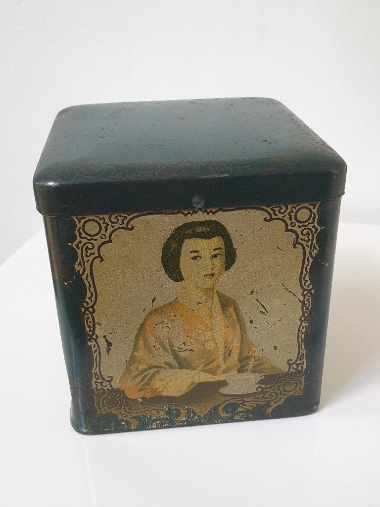 antiek Oosters theeblikje van Coop, lage verzendkosten!, Verzamelen, Blikken, Ophalen of Verzenden, Gebruikt, Thee