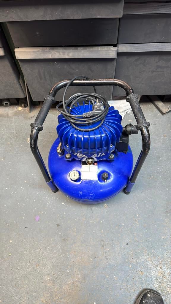 Jun air compressor, 100 liter of meer, Ophalen of Verzenden, Zo goed als nieuw
