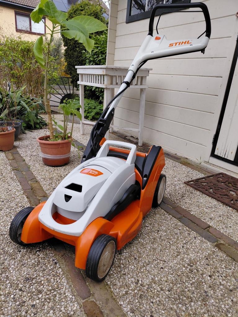 STIHL accumaaier RMA 339 C, Ophalen