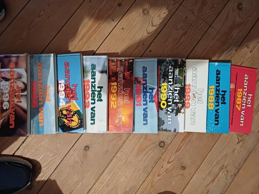 Het aanzien van boeken van 87 tot 96, Boeken, Partijen en Verzamelingen, Ophalen, Geschiedenis en Politiek