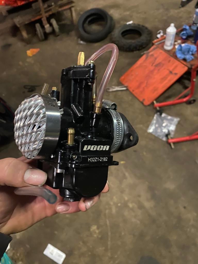 Voca 32mm carburateur + stage 6 spruitstuk, Verzenden