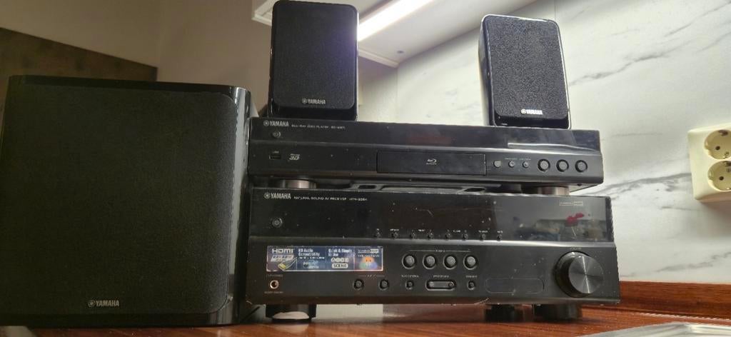 Yamaha reciever hdmi en Yamaha bluray speler sub+2x speakers, Ophalen, Gebruikt, Overige merken