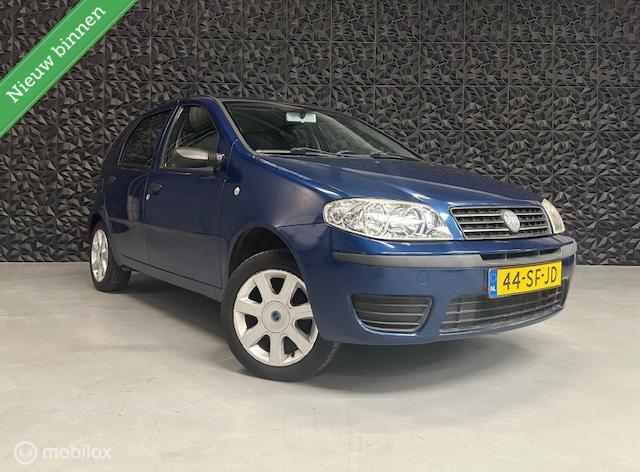 Fiat Punto 1.2 Navigator | Airco | Elekt. ramen | Nieuwe APK, Voorwielaandrijving, Gebruikt, 4 cilinders, 850 kg