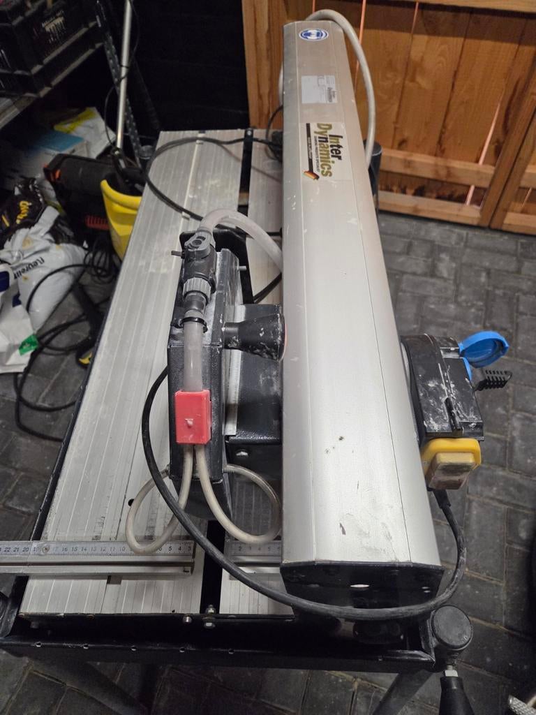 Inter Dynamics 700 tegelzaag op water, Doe-het-zelf en Verbouw, Ophalen, Gebruikt, 1200 watt of meer, Cirkelzaag