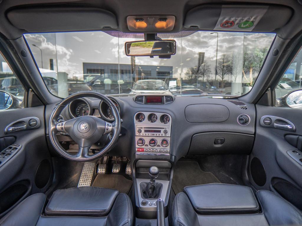 Alfa Romeo 156 Sportwagon 3.2 V6 GTA | Zeer netjes | Bose |, Voorwielaandrijving, Stof, Gebruikt, 1435 kg